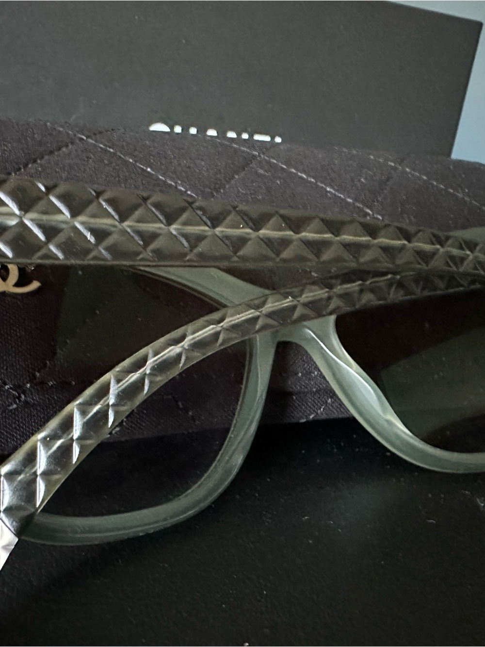 CHANEL Soft Green Cat-Eye Sunglasses with Green Gradient Lenses - Picture 8 of 11